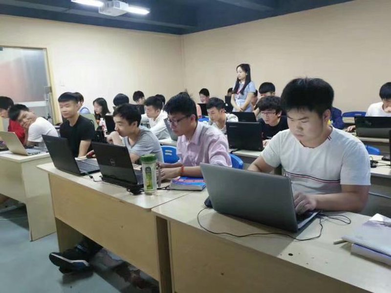 科技与创新，驱动未来”，解读网络科技公司的崛起